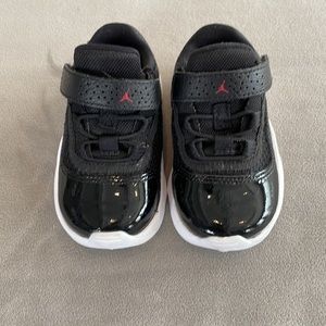 Jordan AJ 11 CMFT Low toddler size 4